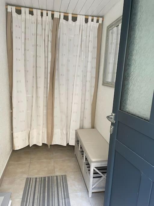 Tiny Paradise - 2 Bedrooms Apartment Montigny-sur-Loing Luaran gambar
